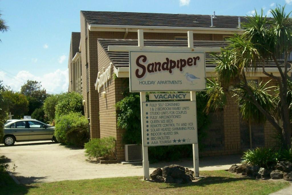 Sandpiper Holiday Apartments Lakes Entrance Exterior photo